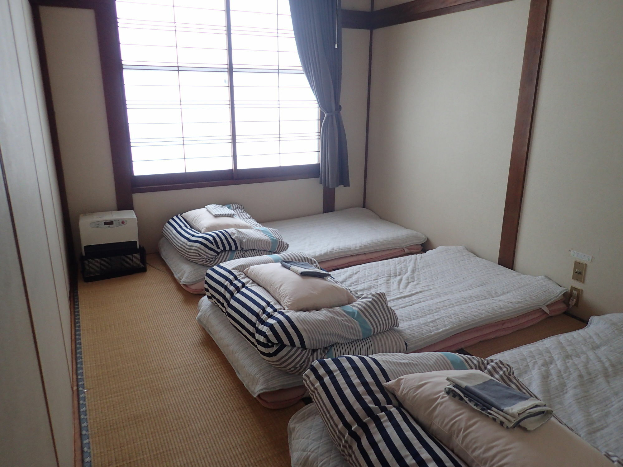 Guest House Shikotsu Kamui Chitose  Bagian luar foto